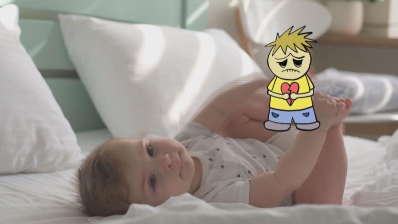 Dejme dětem rodinu, mimminko ležící v posteli